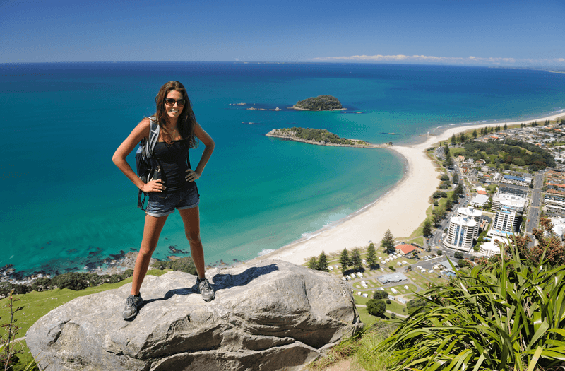 Sprachaufenthalt  Neuseeland, Mt. Maunganui, Wanderer über Bay of Plenty